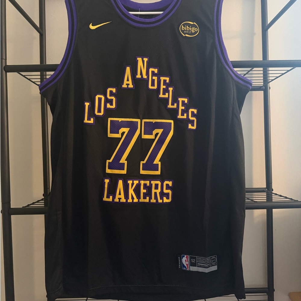 Luka Doncic Los Angeles Lakers Basketball Jersey Size 52 Adult XL NWT